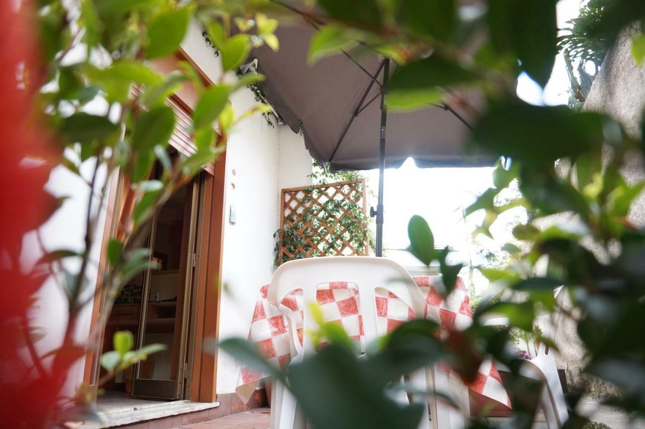 B&B Sikily Naxos Giardini Naxos Kültér fotó